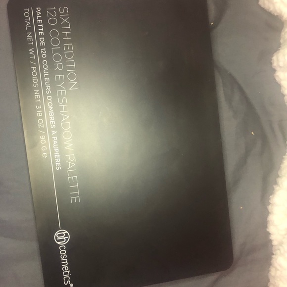 BH Cosmetics Other - Great pallet for everyday or a night out.